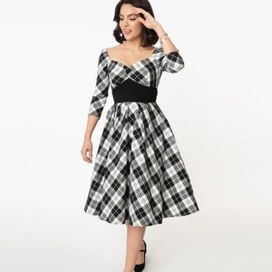 Unique Vintage plaid 50s retro dress size small/4  but fits like extra small